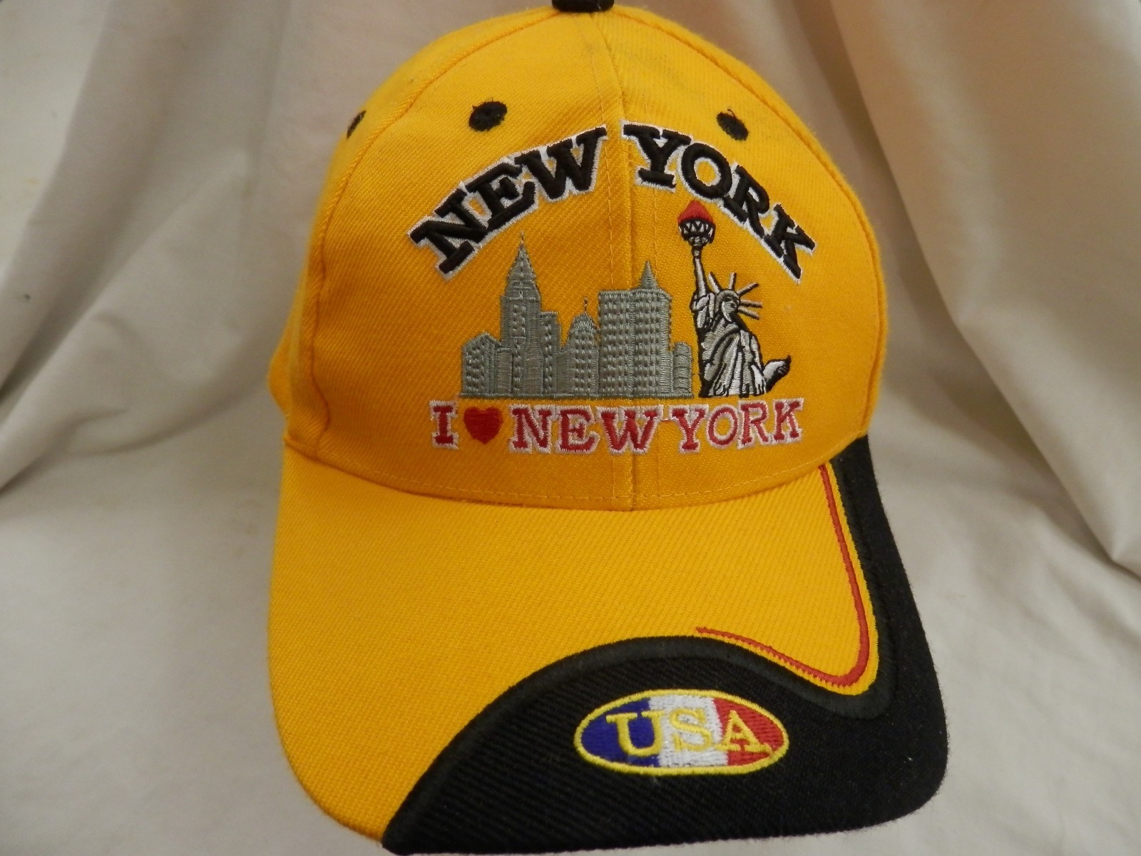 trucker hat baseball cap cool cloth NEW YORK curved brim statue of liberty