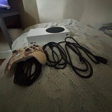 Imagen de Microsoft Xbox Series S 512GB White Console 4K UHD Wi-Fi w Controller & Cables