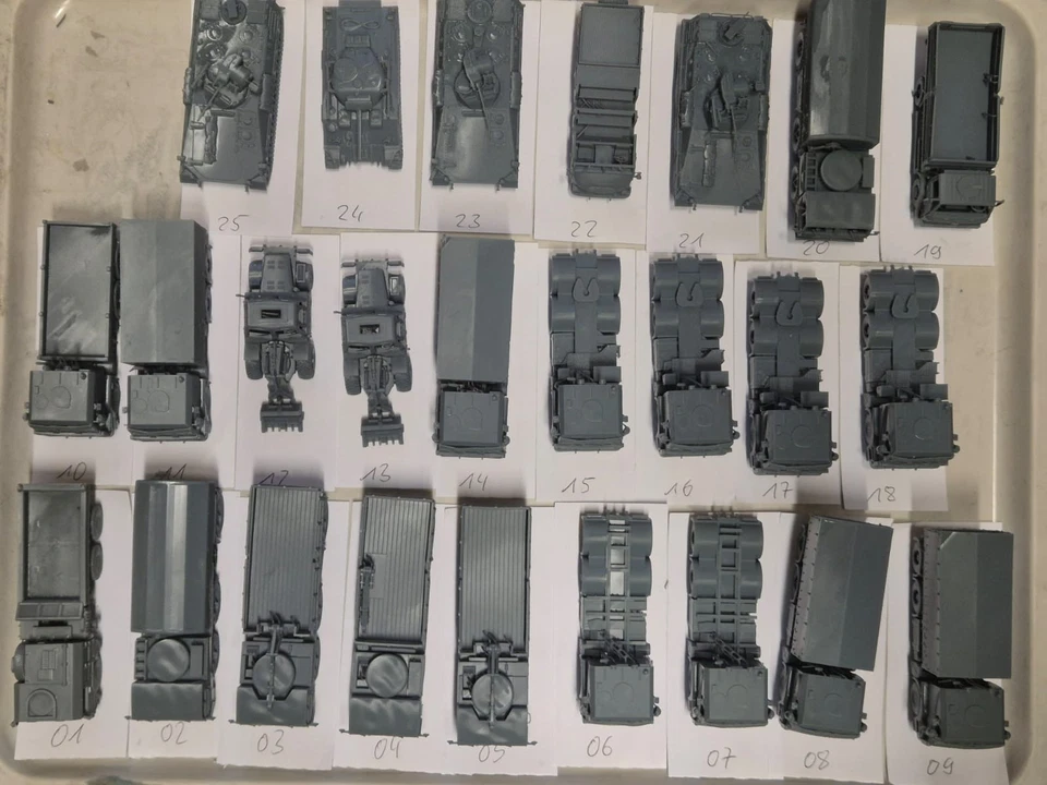 BUNDESWEHRMODELLE.DE Lagerauflösung von Modelle in 1:87 (H0) 001-025