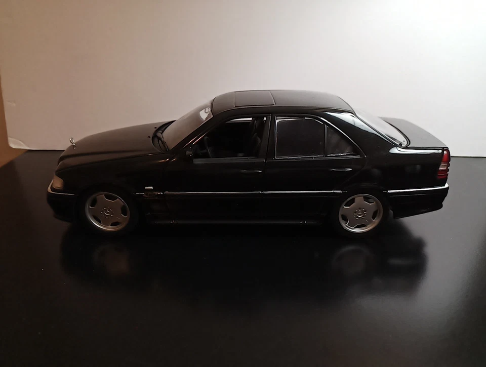 1/18 USED MERCEDES BENZ C36 AMG BLACK UT MODELS READ NO BOX - Image 2 of 4