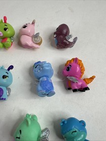 Hatchimals Mixed Lot of 14 Pieces Colleggtibles Mini Figures Assorted Toys
