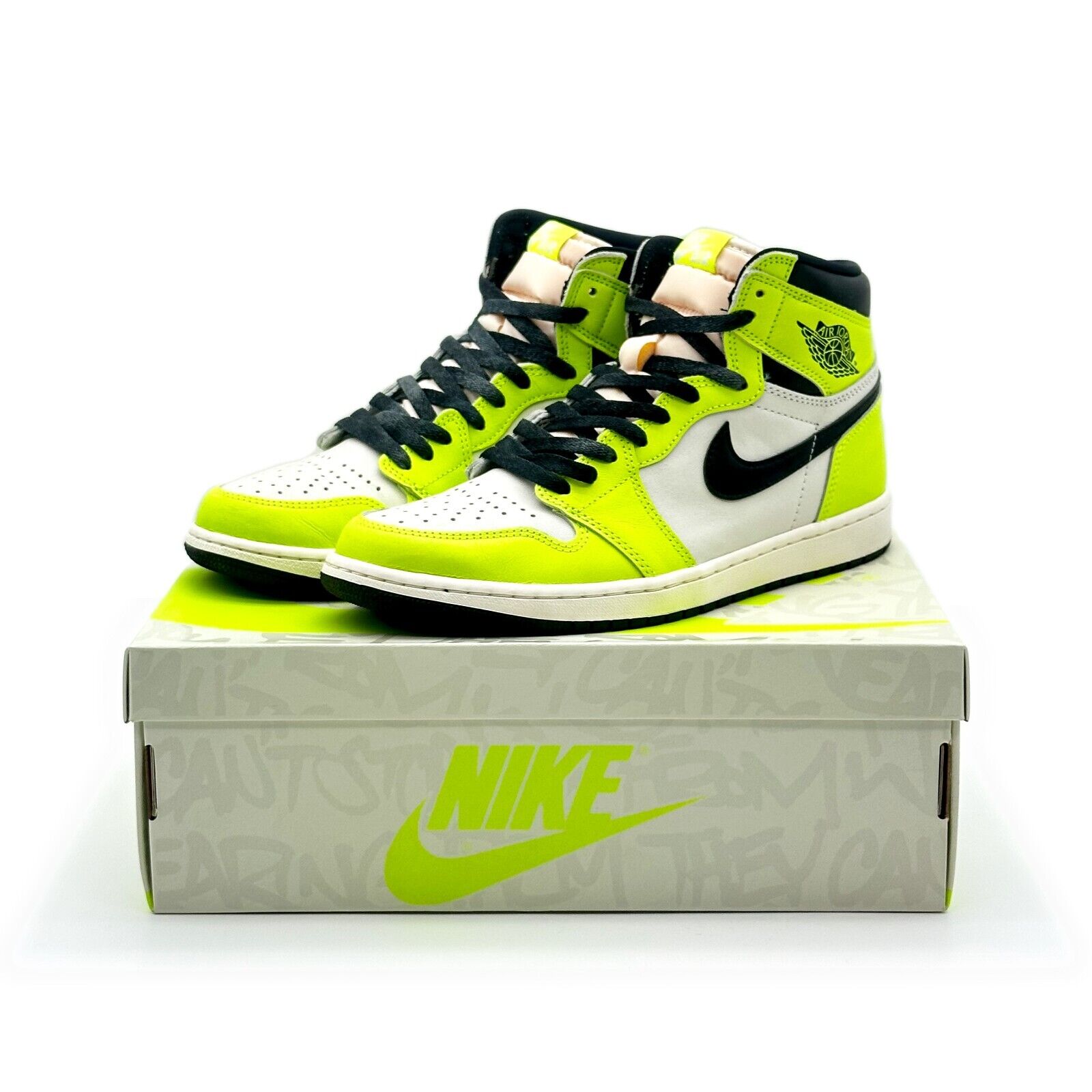 555088-702 Nike Air Jordan 1 High OG Volt Visionaire Vivid Yellow Black Sail