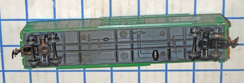 TYCO HO Gauge Burlington Northern Box Car BN 100024 Green for Parts - Picture 6 of 6