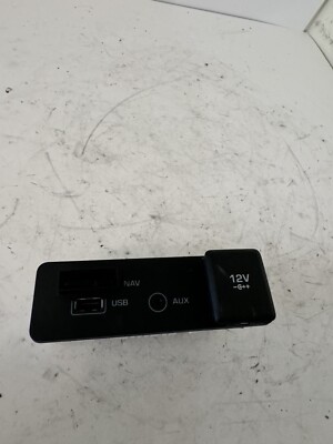 2019 LAND ROVER Discovery CONSOLE USB AUX PORT INPUT SLOT  OEM FK72-19C166-BD