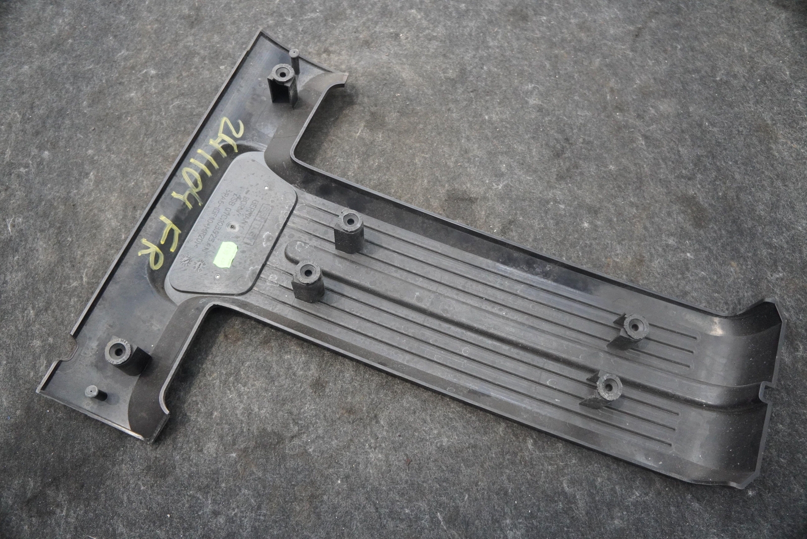 Engine Cover Shield Guard Trim Panel 07C103925AN Bentley Flying Spur 2013+ GT