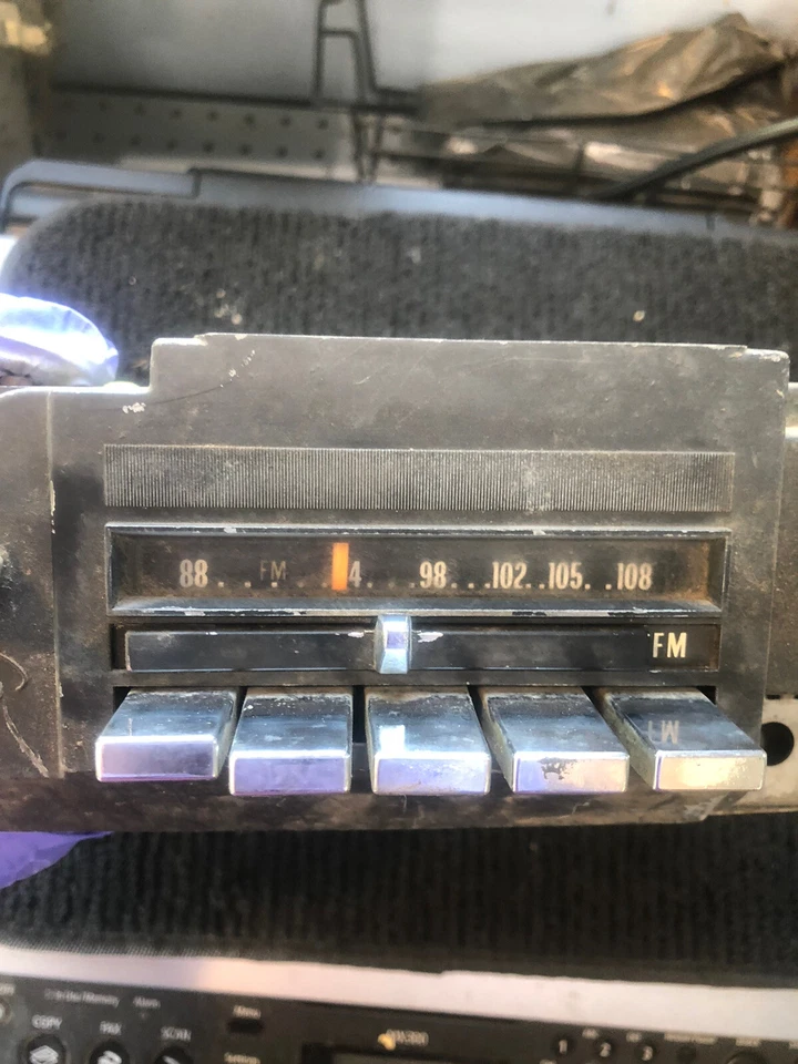 1975-1976 CADILLAC CALIAS, DEVILLE 75, ELDORADO AM/FM КНОПОЧНОЕ РАДИО - Изображение 3 из 4