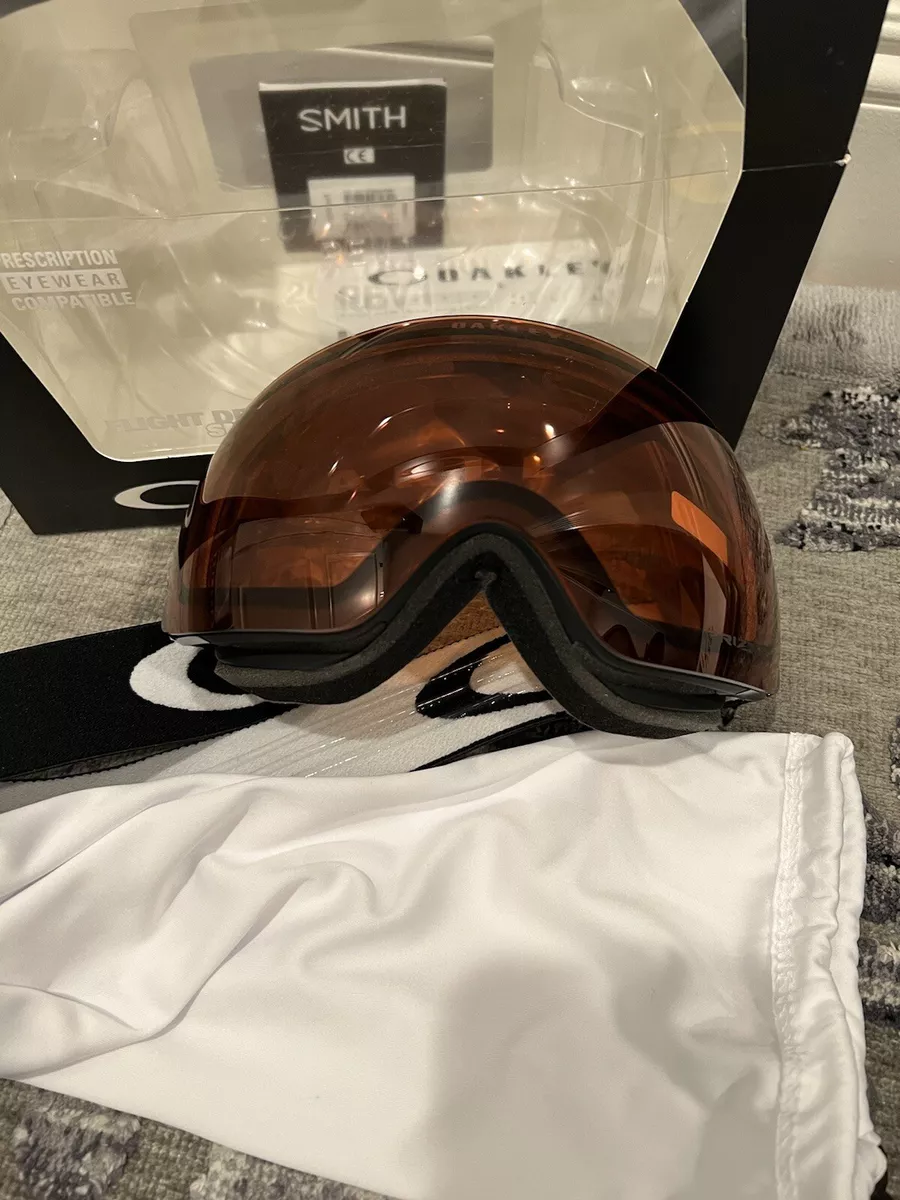 Oakley Prizm Flight Deck XM Snow Goggles