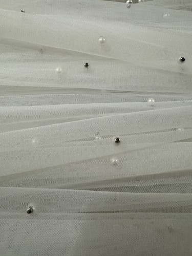 Grace Loves Lace Grace Bridal Veil, 110 inches Long, Pre-owned - Picture 5 of 12