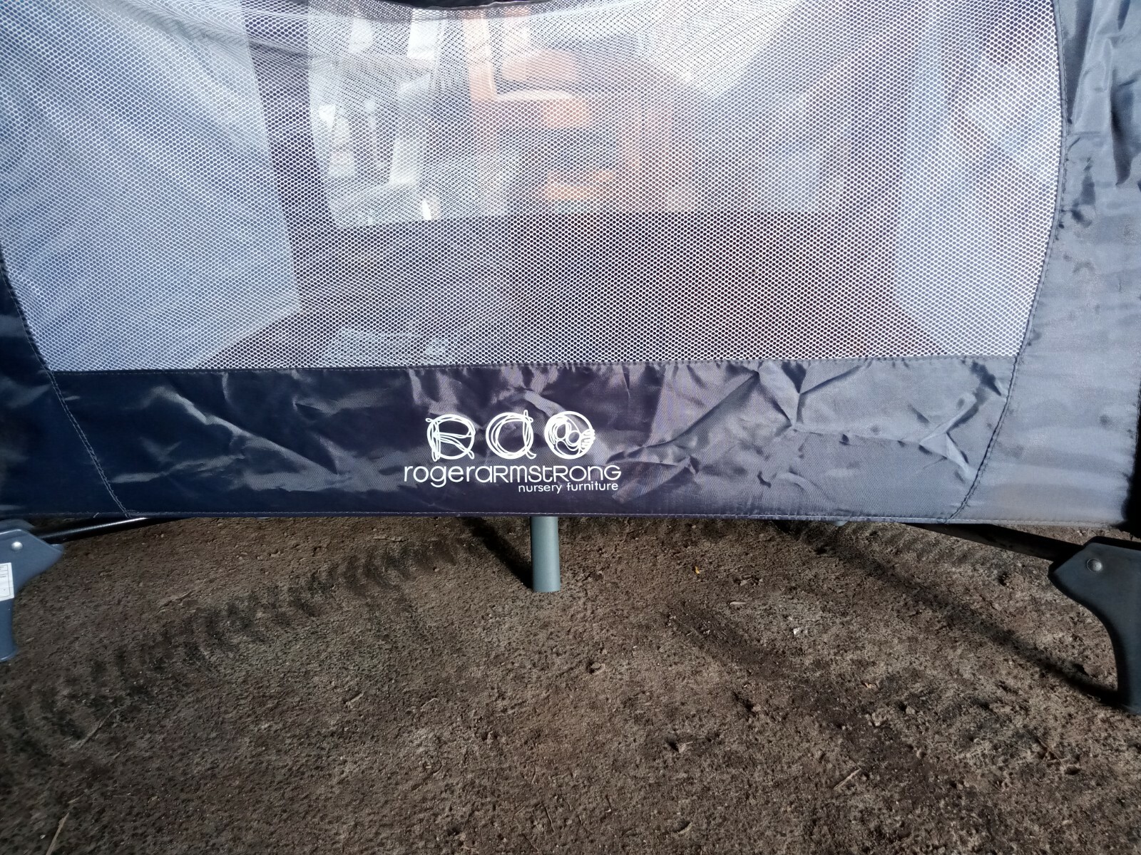 roger armstrong portacot 3 in 1