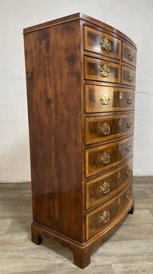 Cofre de madera burl Henredon Aston Court Collection Foto 3 de 4