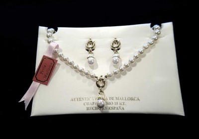 Mallorca Pearl Gift Set (#4) Retail: $129.99