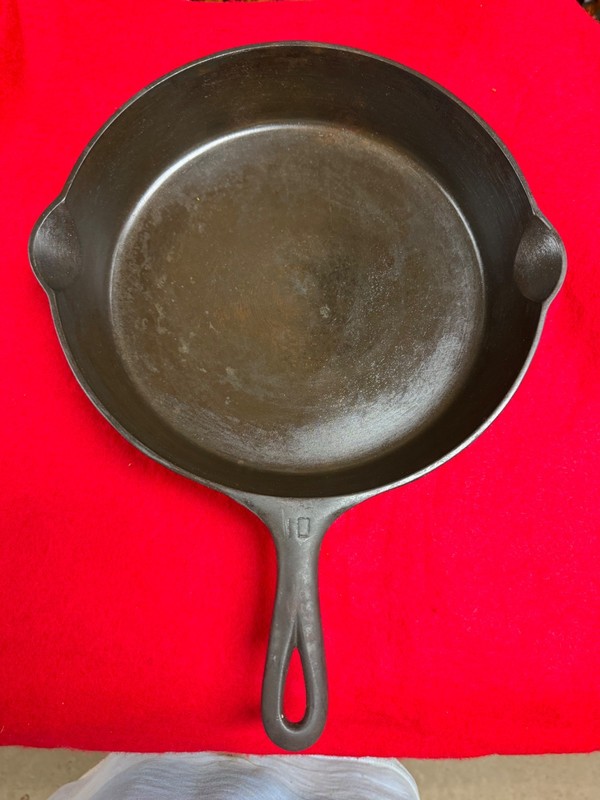 Griswold cast iron skillet 10———716A