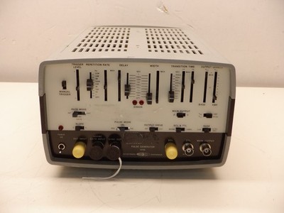 SYSTRON DONNER 101D PULSE GENERATOR