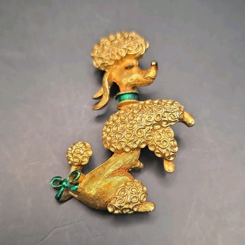 Vintage Gerry's Signed Gold Tone Enamel Poodle Dog Pin Rhinestone Eyes 2.5 in