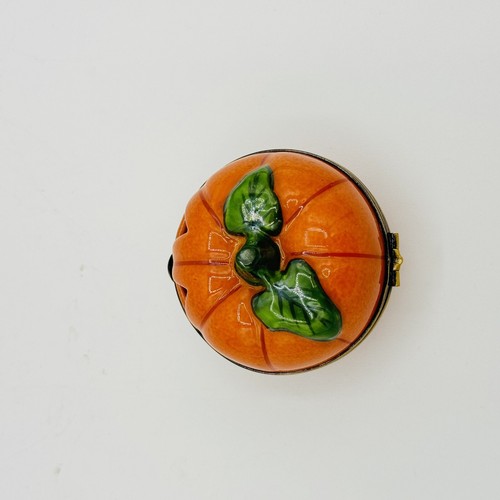 Rochard Porcelain Trinket Box Limoges Halloween Pumpkin Jack O’ Lantern & Candle - Picture 7 of 17