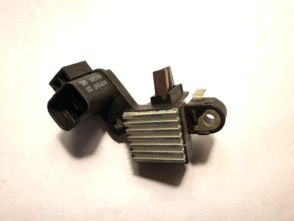 New Alternator Voltage Regulator L170-1315, IH237 - Image 3 of 3