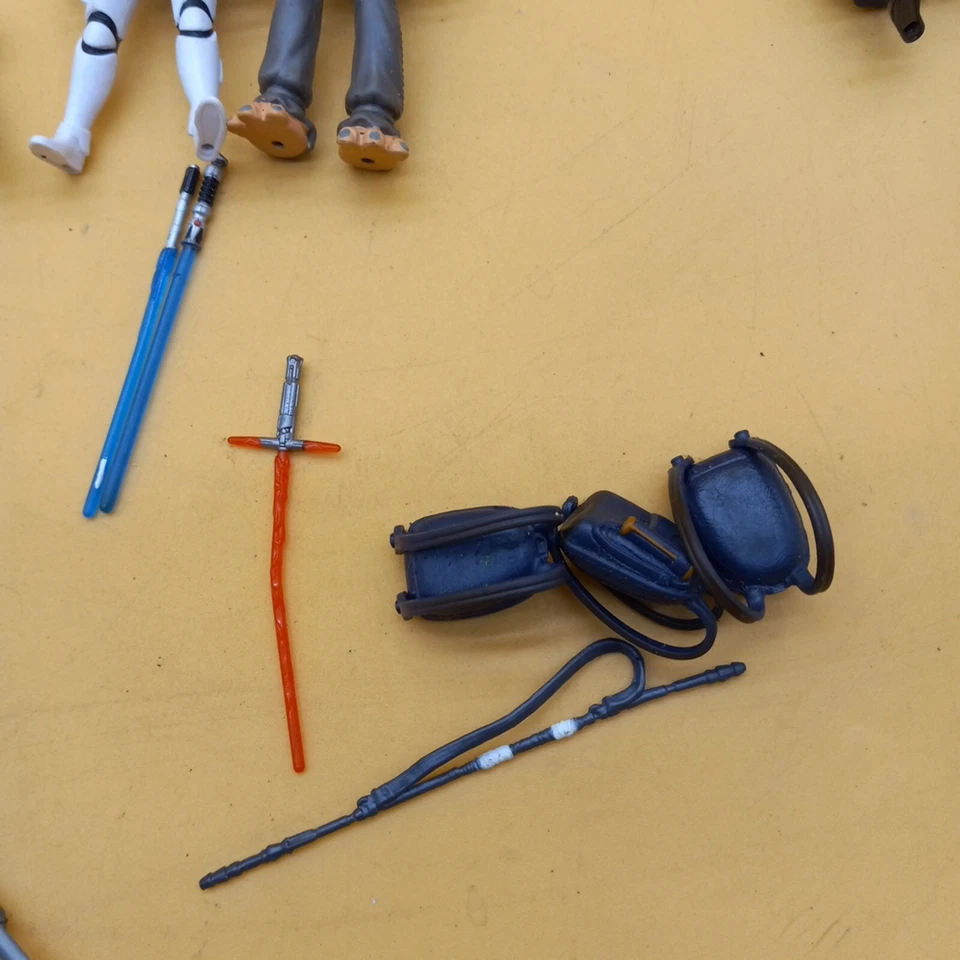 Lote de 17 figuras de acción Hasbro Star Wars de principios de la década de 2000’s Foto 3 de 4