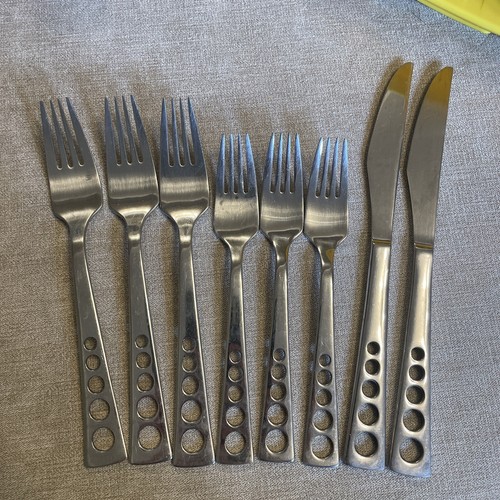 Oneida APOLLO Stainless 18/10 Pierced Circles Glossy Silverware 8 Pieces