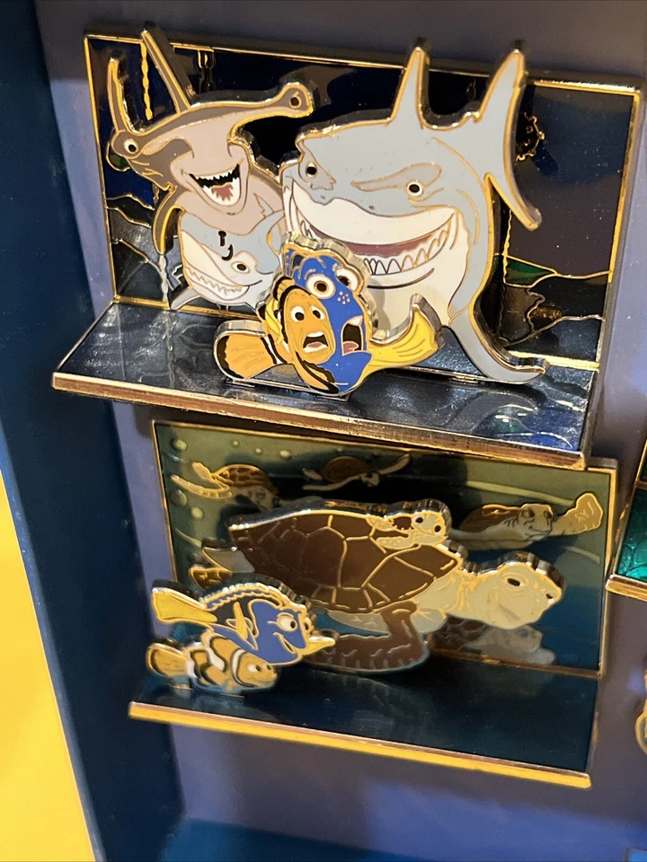 Disney Store Finding Nemo Diorama Pin Boxed Set LE 250! 3D 4 Pin Set -Super Rare - Image 4 of 4