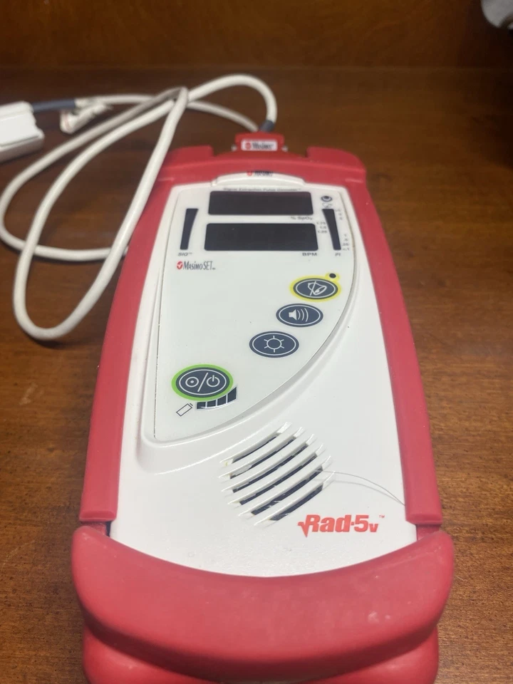 Oxímetro de pulso de extracción de señal MasimoSET Rad-5v con cable de paciente LNC-10 Foto 2 de 2