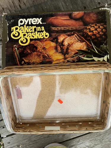 Vintage Pyrex Baker in a Basket BOX 3 Quart Bakin Dish With Woven Basket #2330