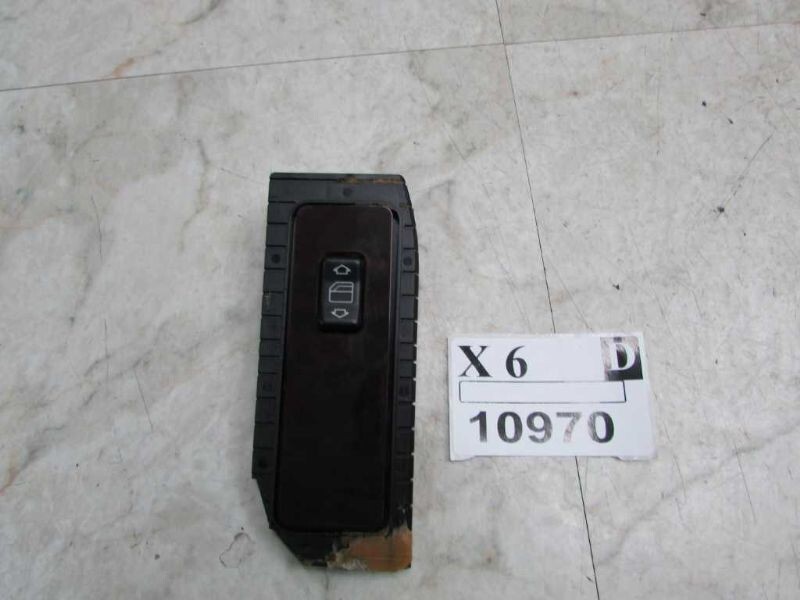 1994-1999 S420 Left Driver Side Rear Power Window Switch OEM