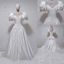 Victorian Wedding Dresses Puff Sleeves Sweep Train 1960s Vintage Bridal Gowns