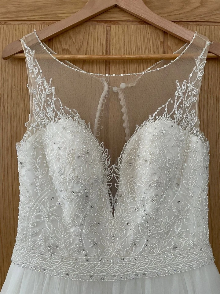 Justin Alexander wedding dress - unworn and unaltered - size 10 - Image 2 of 4