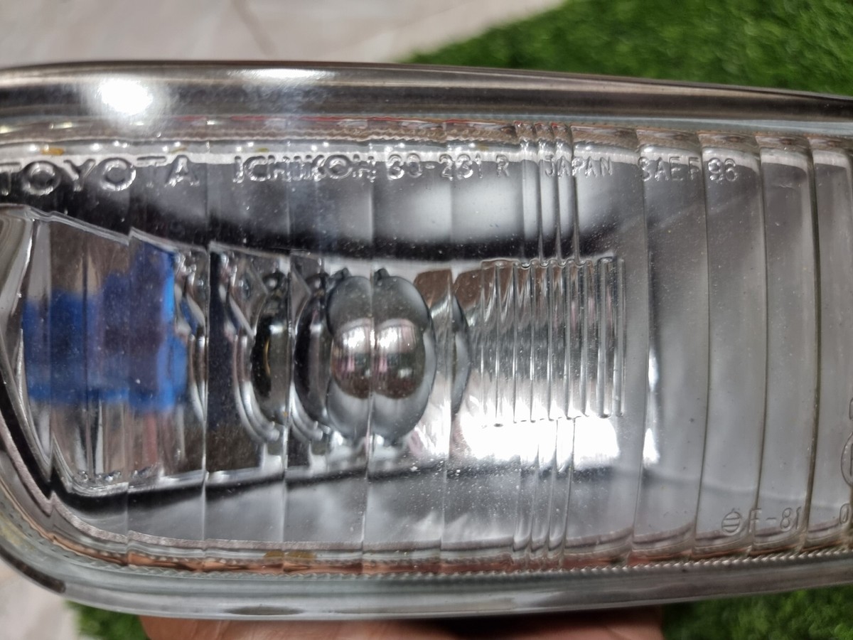 JDM Toyota Aristo JZS161 Front Bumper Fog Light Lamp ICHIKOH 30