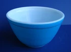 Vintage PYREX 401  1 1/2pt. Primary Blue Bowl 3.25” Tall, 5” Diameter