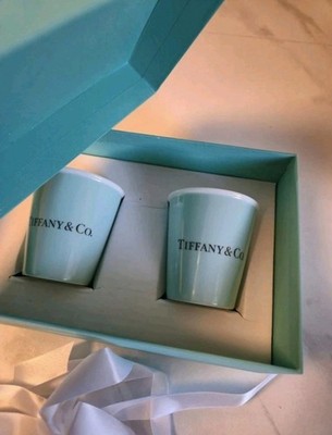 Tiffany & Co. 2er Becher-Set Fine Bone China türkis Logo modern 11285