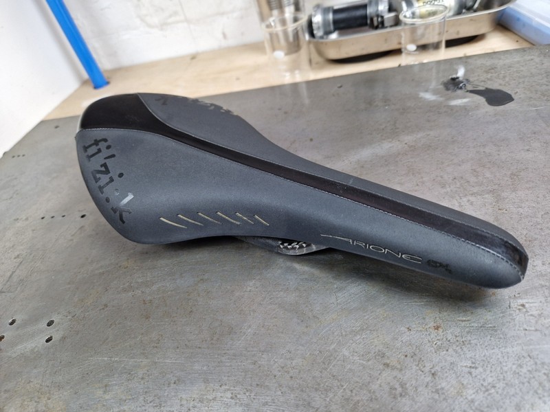 Fizik Arione CX Carbon Saddle