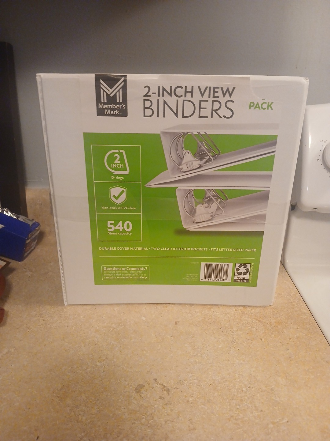 Member's  Mark    2./ White      2 Inch View Binders.  540 Sheet Capacity.