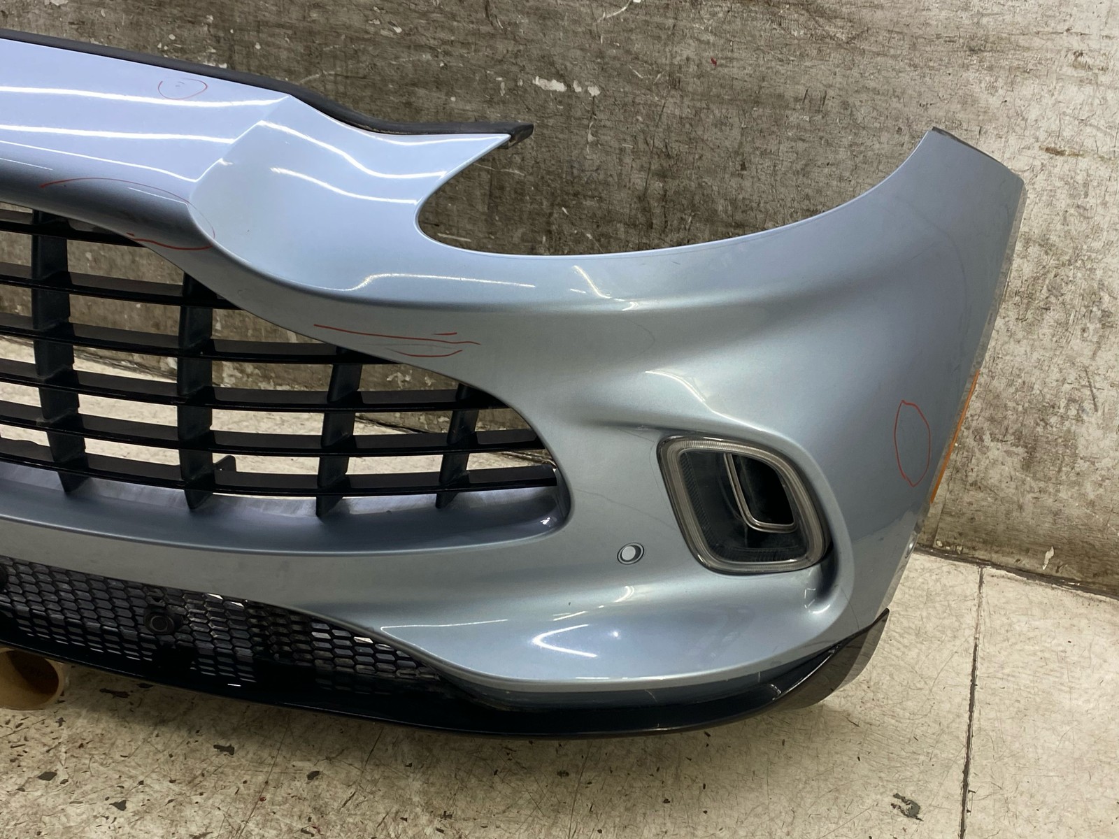 2020-2025 ASTON MARTIN DBX FRONT BUMPER COVER W/ PARK ASSIST FOG LAMPS & UPPER