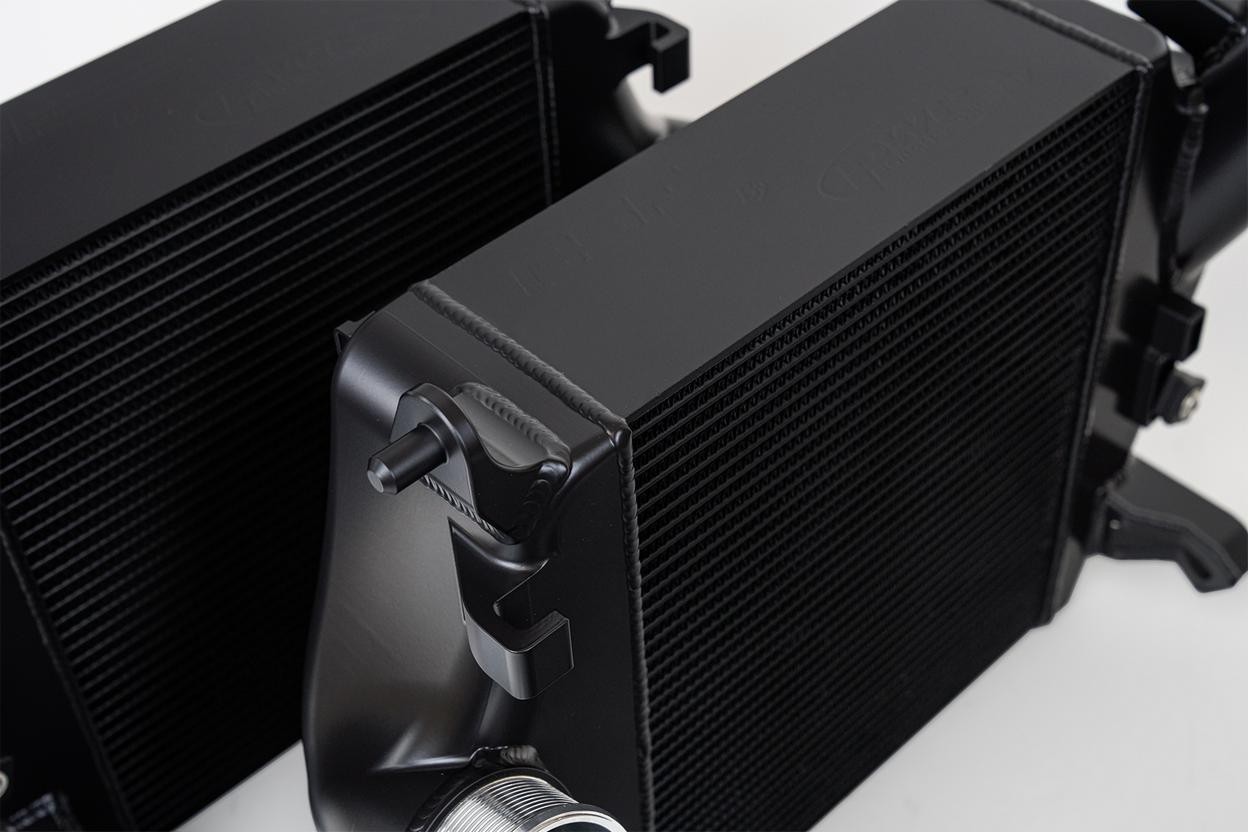 CSF Cooling - Racing & High Performance Division Intercooler - Fits Lamborghini