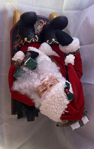 De colección• Papá Noel animado de Holiday Creations en trineo con linterna • Funciona - Imagen 4 de 8