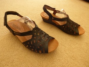 cobb hill sandals by new balance