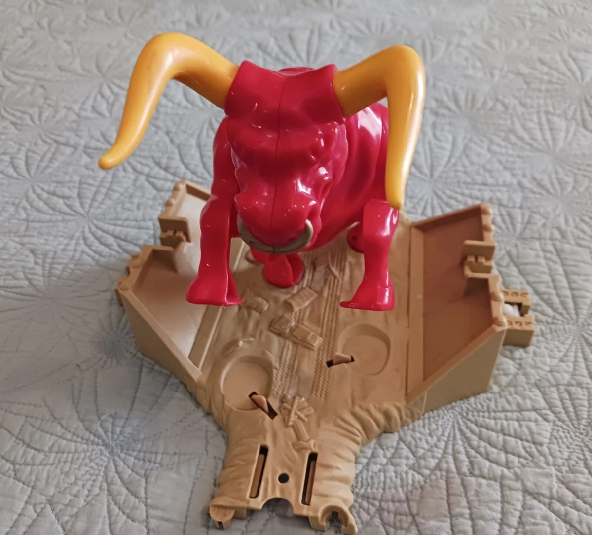 El toro loco showdown best sale playset