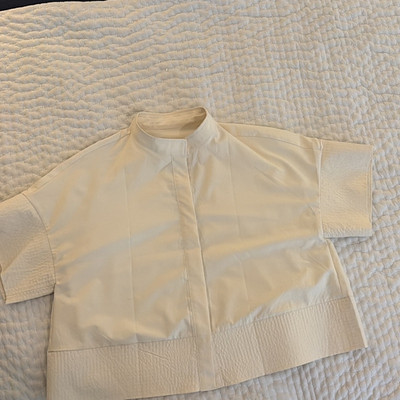 COS Women s Ivory M Short sleeve button down shirt -cropped