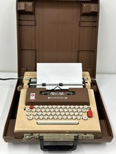 Underwood 660 Typewriter Vintage In Case thumbnail