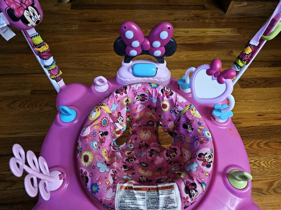 Camiseta Bright Starts Disney Baby Minnie Mouse Peekaboo atividade - Imagem 4 de 4