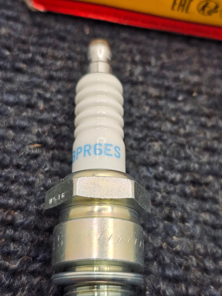 Velas de ignição (QUANTIDADE 7) NGK BPR6ES 7131 para Audi 4000 Quattro Honda Civic - Imagem 4 de 4