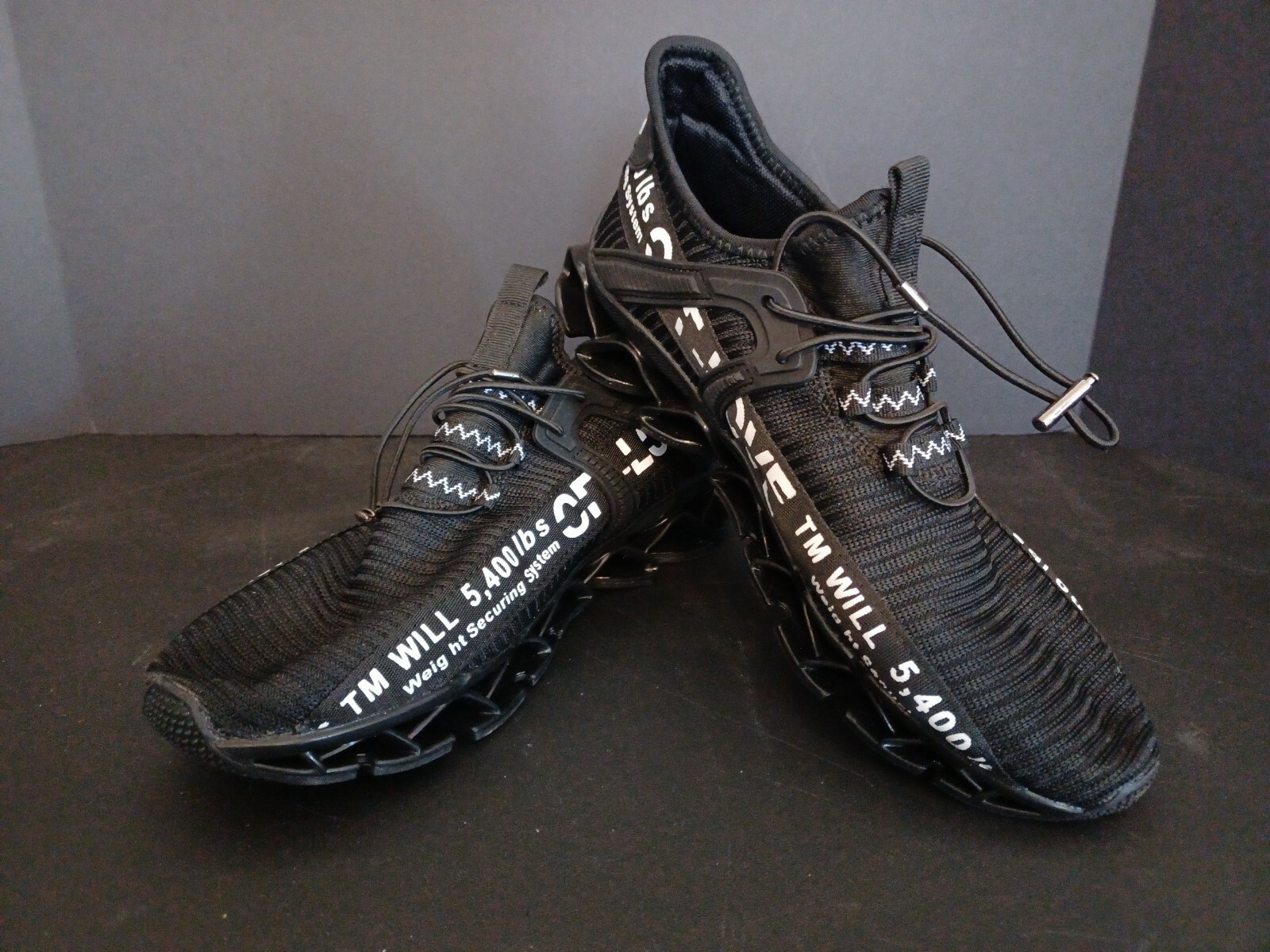 5,400 lbs eur 41 Mens Shoes 