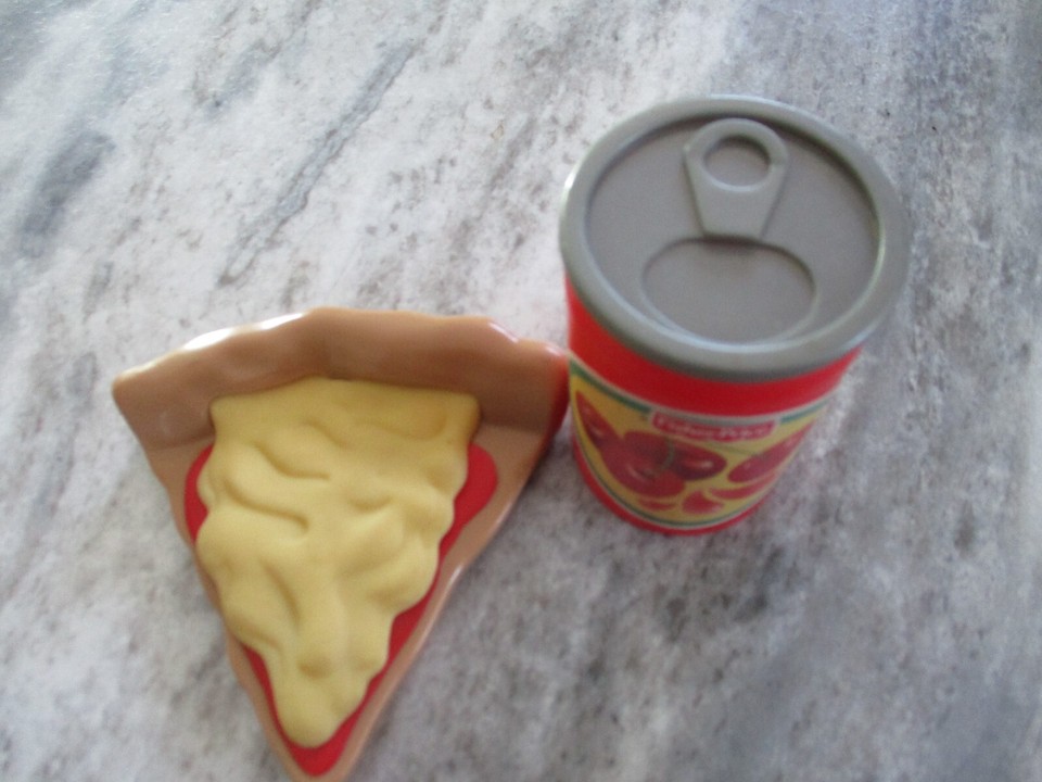 Fisher Price Fun w Food Mini Pizza Meal Stretchy Cheese Pizza and