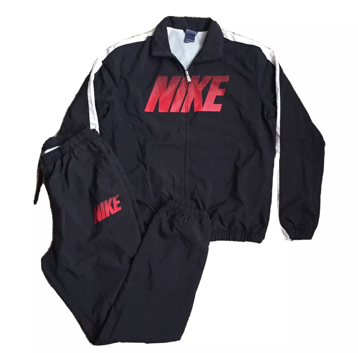 Survetement nylon outlet nike