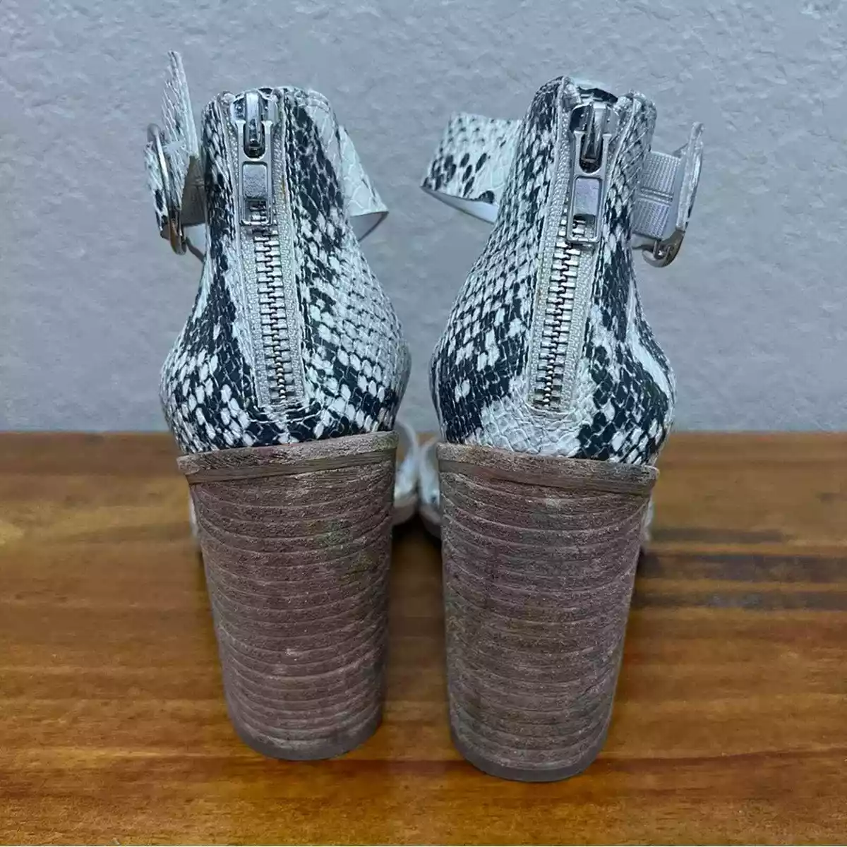 Steve madden deals collins