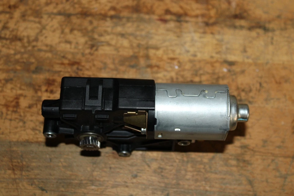 2006 - 2013 LAND ROVER RANGE ROVER SPORT - SUNROOF SUN MOON ROOF MOTOR  Foto 4 de 4