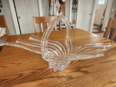 Vannes Le Chatel French Crystal - Huge Center Piece Basket