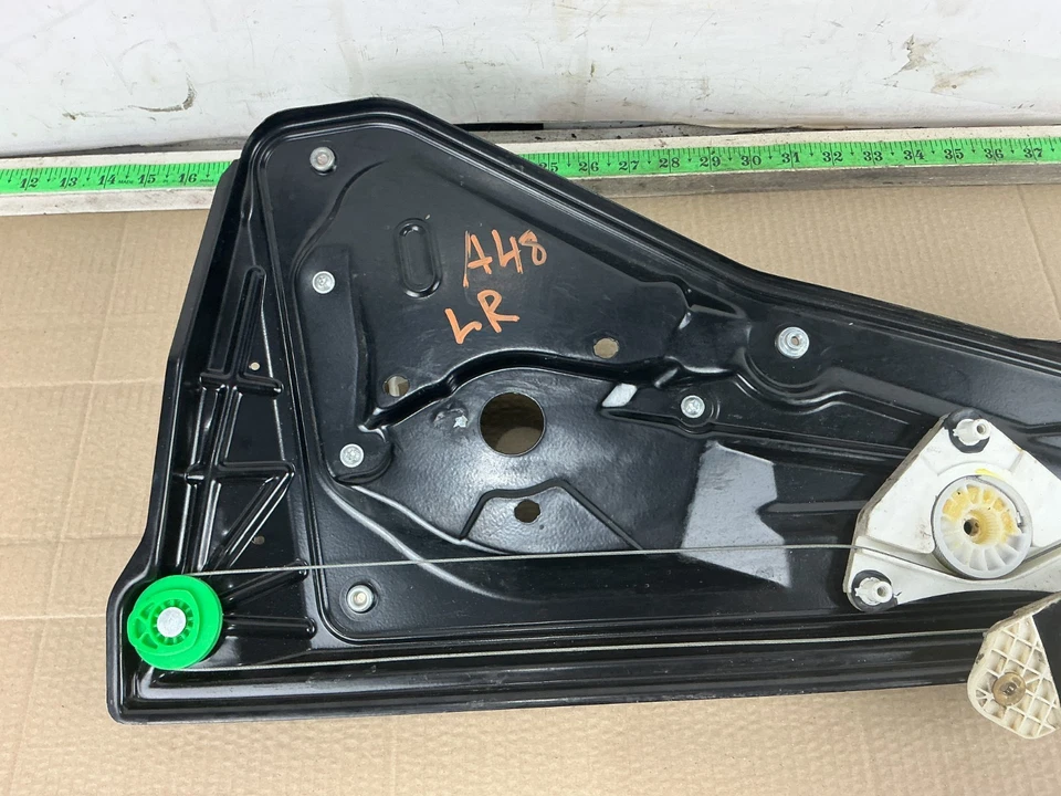 Land Rover Range Rover Sport 2006-2009 puerta trasera izquierda regulador ventana fabricante de equipos originales Foto 2 de 4