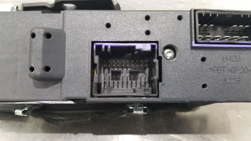 Maserati GranTurismo front/right Window switch